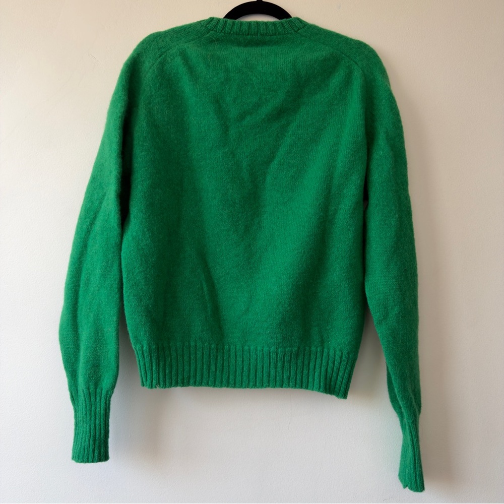 100% WoolClassic Crewneck Sweater in Emerald Green - Lord Jeff - Picture 5 of 7